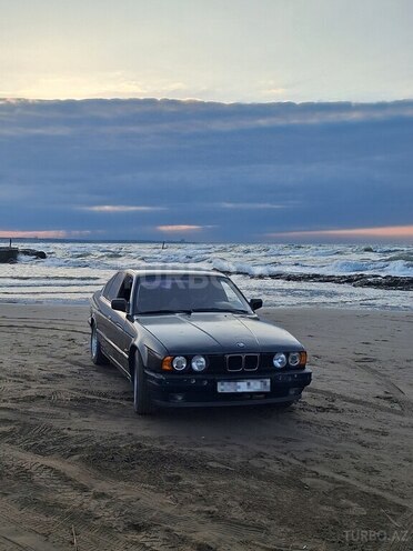 BMW 520 1991, 350,000 km - 2.0 l - Bakı