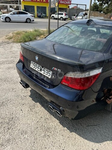 BMW 525 2004, 275,000 km - 3.0 л - Bakı
