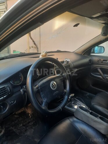 Volkswagen Passat 2002, 260,000 km - 1.8 l - Bakı