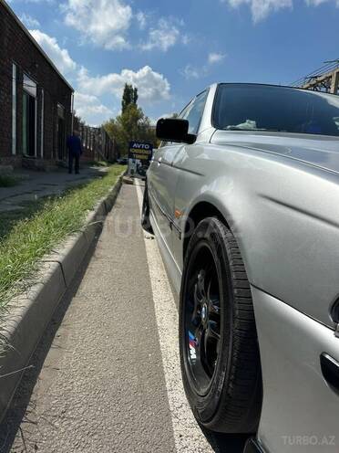 BMW 523 1996, 350,000 km - 2.5 l - Gəncə