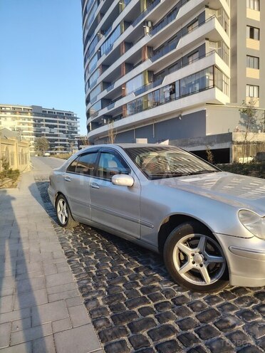 Mercedes C 240 2000, 280,000 km - 2.6 л - Bakı