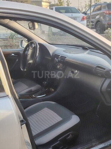 Mercedes C 240 2000, 280,000 km - 2.6 л - Bakı