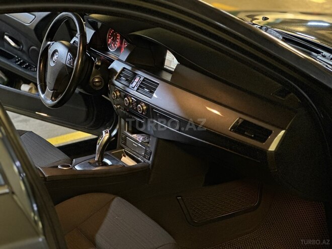 BMW 525 2007, 295,000 km - 2.5 л - Bakı