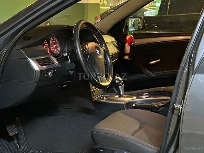 BMW 525 2007, 295,000 km - 2.5 л - Bakı