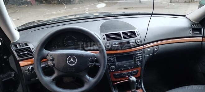Mercedes E 220 2006, 410,000 km - 2.2 л - Bakı