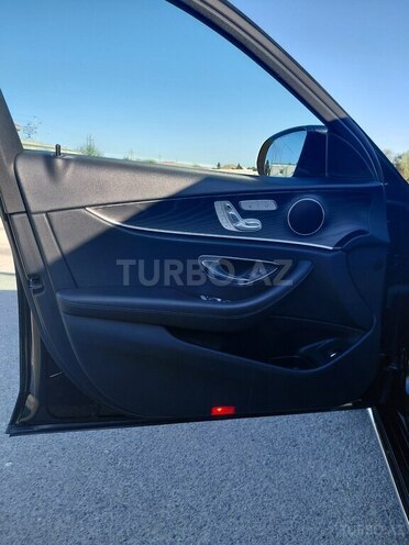 Mercedes E 220 d 2019, 200,700 km - 2.0 l - Bakı