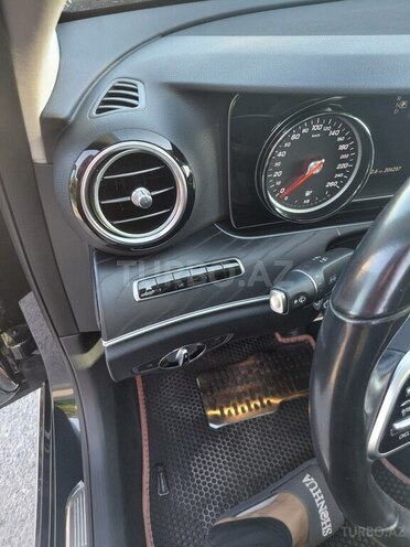 Mercedes E 220 d 2019, 200,700 km - 2.0 l - Bakı
