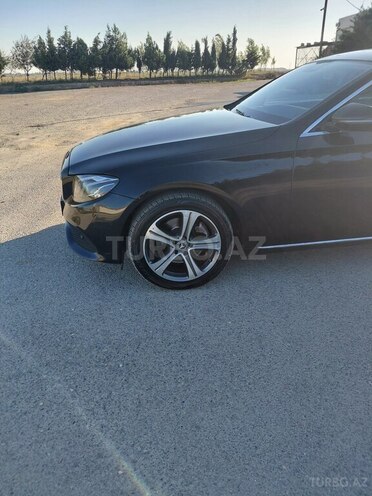 Mercedes E 220 d 2019, 200,700 km - 2.0 l - Bakı