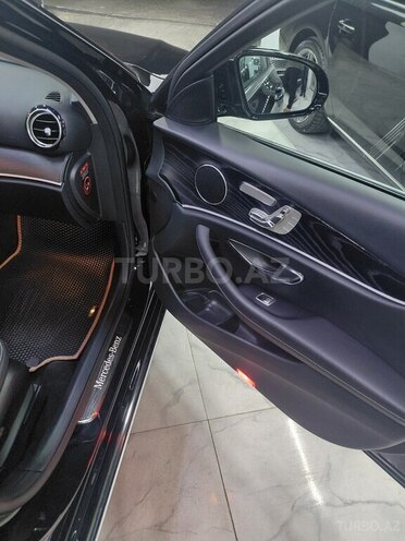 Mercedes E 220 d 2019, 200,700 km - 2.0 l - Bakı
