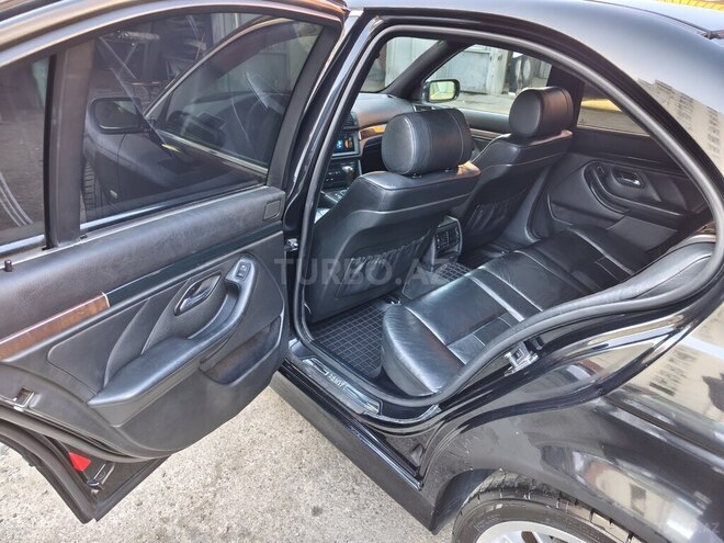 BMW 525 2002, 468,000 km - 2.5 l - Bakı