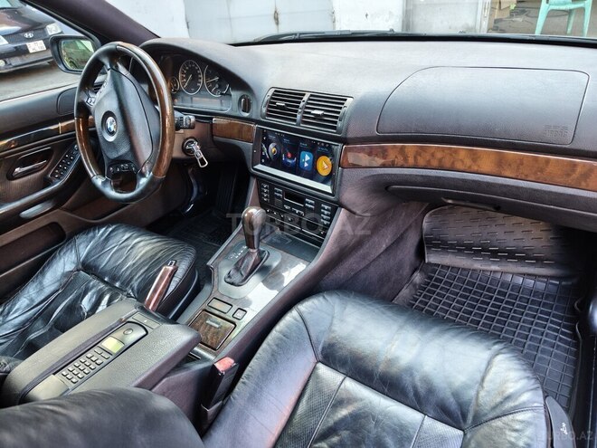 BMW 525 2002, 468,000 km - 2.5 l - Bakı