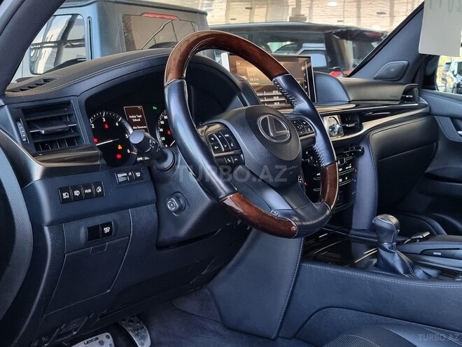 Lexus LX 450d 2017, 167,000 km - 4.5 l - Bakı
