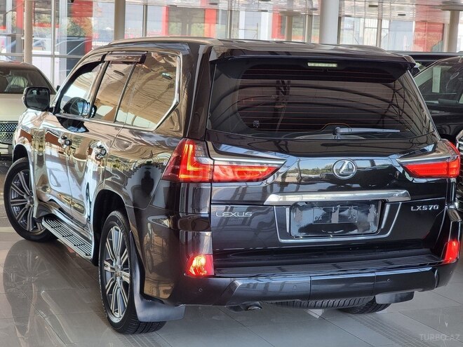 Lexus LX 450d 2017, 167,000 km - 4.5 l - Bakı