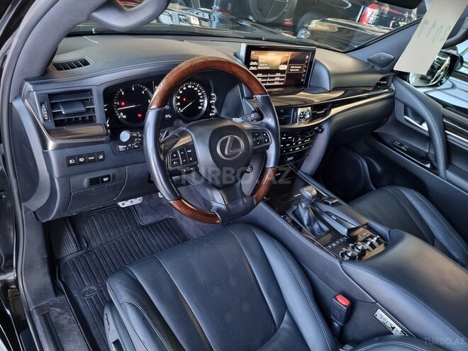 Lexus LX 450d 2017, 167,000 km - 4.5 l - Bakı