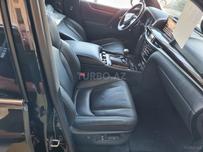 Lexus LX 450d 2017, 167,000 km - 4.5 l - Bakı