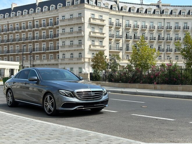 Mercedes E 220 d 2017, 168,000 km - 2.0 l - Bakı