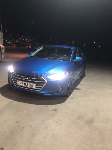 Hyundai Elantra 2017, 260,000 km - 2.0 l - Bakı