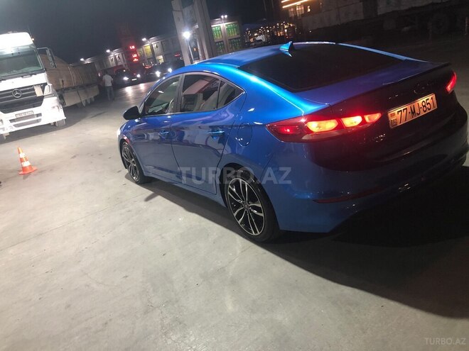 Hyundai Elantra 2017, 260,000 km - 2.0 l - Bakı