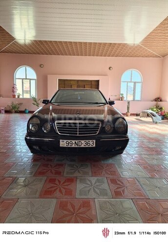 Mercedes E 240 2000, 365,039 km - 2.6 l - Tovuz