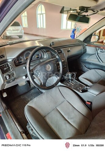 Mercedes E 240 2000, 365,039 km - 2.6 l - Tovuz