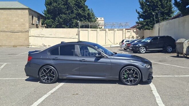 BMW 330 2015, 290,000 km - 2.0 l - Bakı