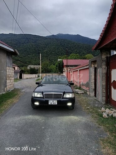 Mercedes C 220 1996, 441,285 km - 2.2 л - Qax