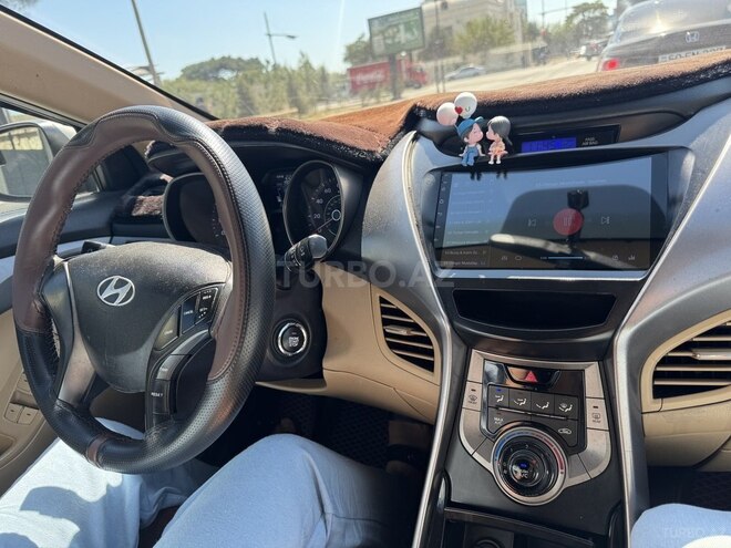 Hyundai Elantra 2013, 196,024 km - 1.8 л - Bakı