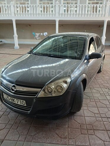 Opel Astra 2009, 300,000 km - 1.4 l - Şəmkir