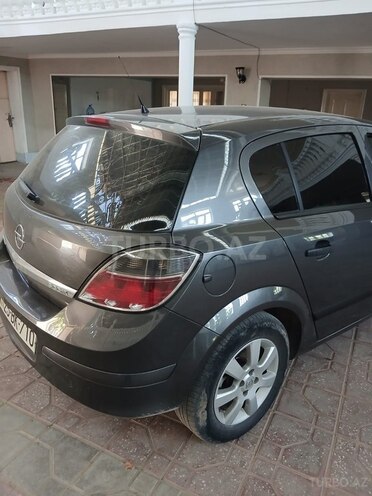 Opel Astra 2009, 300,000 km - 1.4 l - Şəmkir