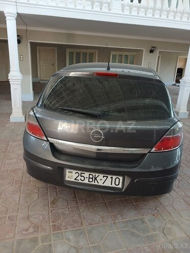 Opel Astra 2009, 300,000 km - 1.4 l - Şəmkir