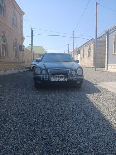 Mercedes E 220 2000, 354,000 km - 2.2 l - Gəncə