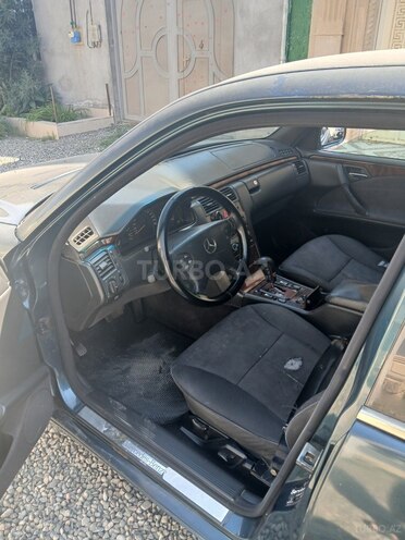 Mercedes E 220 2000, 354,000 km - 2.2 l - Gəncə