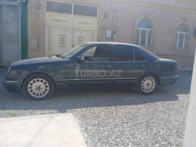 Mercedes E 220 2000, 354,000 km - 2.2 l - Gəncə