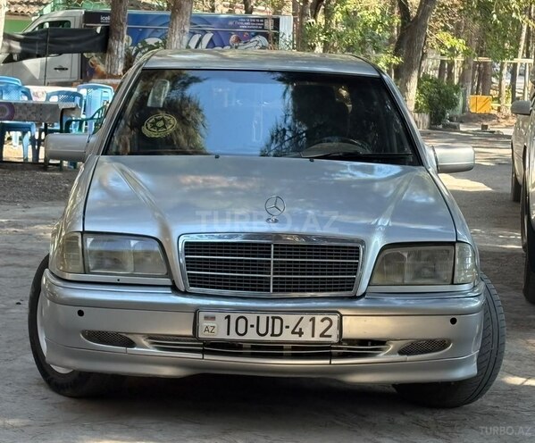 Mercedes C 220 1995, 235,000 km - 2.2 l - Bakı
