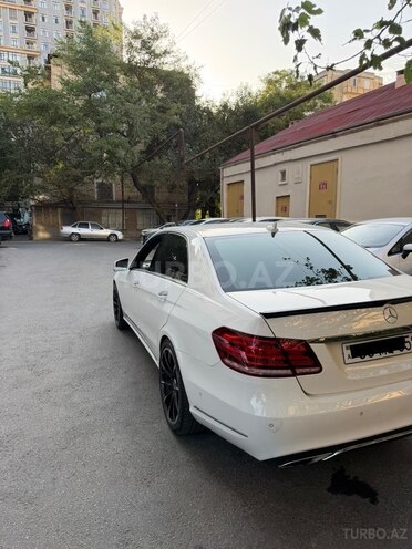 Mercedes E 250 2014, 260,000 km - 2.1 л - Bakı