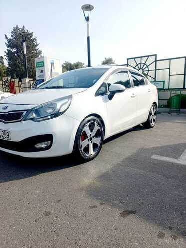 Kia Rio 2013, 388,888 km - 1.4 l - Bakı