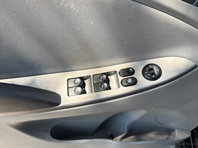 Hyundai Accent 2016, 143,000 km - 1.4 l - Bakı