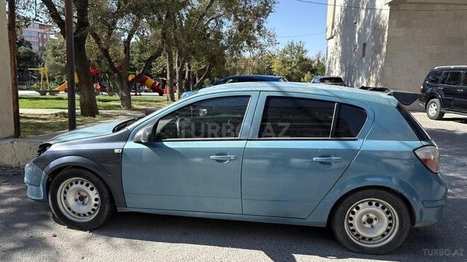Opel Astra 2004, 280,000 km - 1.4 l - Bakı