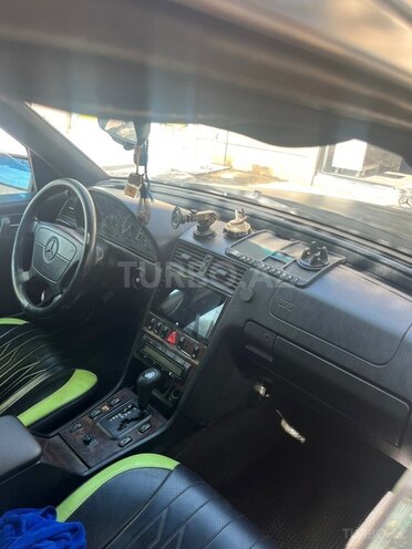 Mercedes C 280 1996, 373,671 km - 2.8 l - Tovuz
