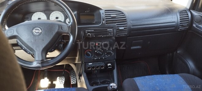 Opel Zafira 2000, 380,000 km - 1.8 l - Sumqayıt