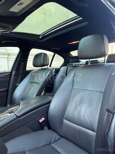 BMW 528 2011, 290,000 km - 2.0 л - Bakı