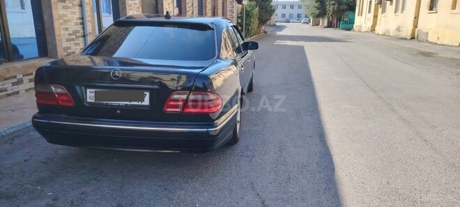 Mercedes E 270 2000, 248,000 km - 2.7 l - Sumqayıt