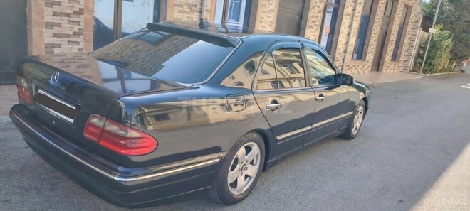 Mercedes E 270 2000, 248,000 km - 2.7 l - Sumqayıt