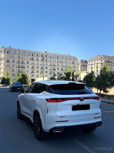 Changan  2025, 43,000 km - 1.5 l - Bakı