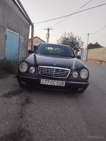 Mercedes E 280 2001, 359,000 km - 2.8 l - Bakı