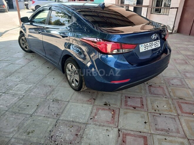 Hyundai Elantra 2015, 282,601 km - 1.8 l - Mingəçevir