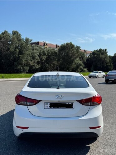 Hyundai Elantra 2015, 315,431 km - 1.8 l - Bakı