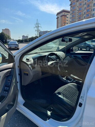 Hyundai Elantra 2015, 315,431 km - 1.8 l - Bakı