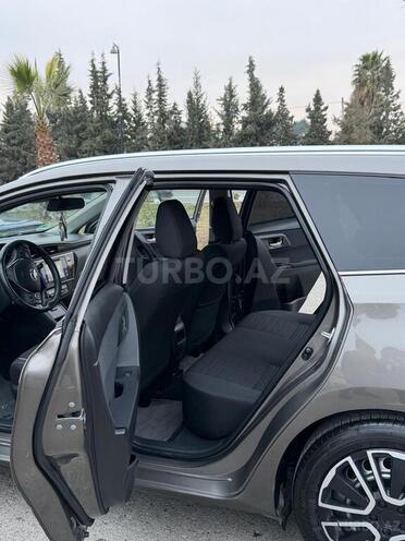 Toyota Auris 2016, 305,000 km - 1.6 l - Şirvan