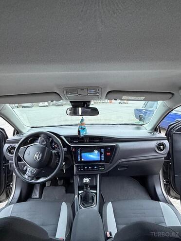 Toyota Auris 2016, 305,000 km - 1.6 l - Şirvan